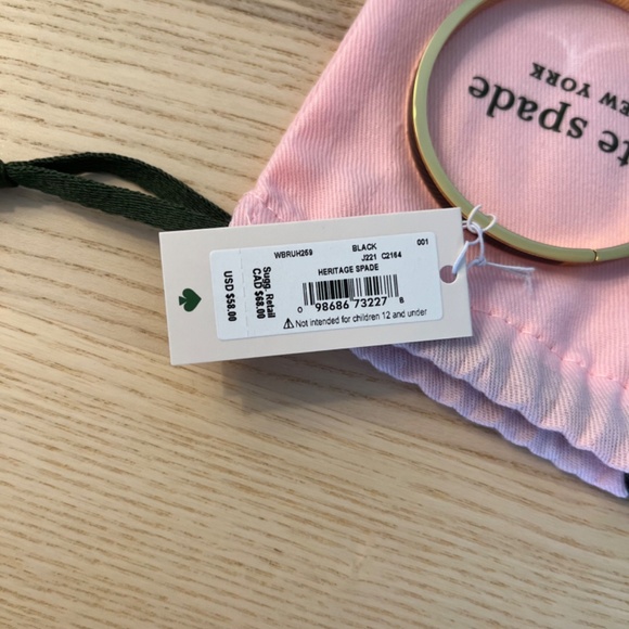 BNWT⎜Kate Spade⎜Heritage Spade Thin Enamel Bangle⎜Black - Picture 9 of 10